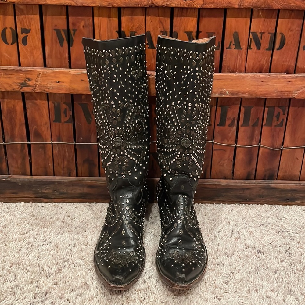 Johnny Ringo studded boots